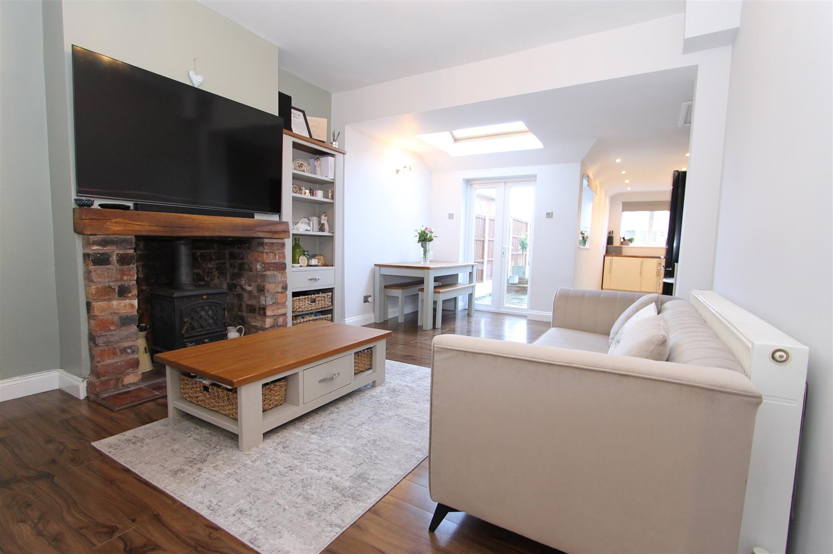 3 bed property in Vine Street, Kidderminster
